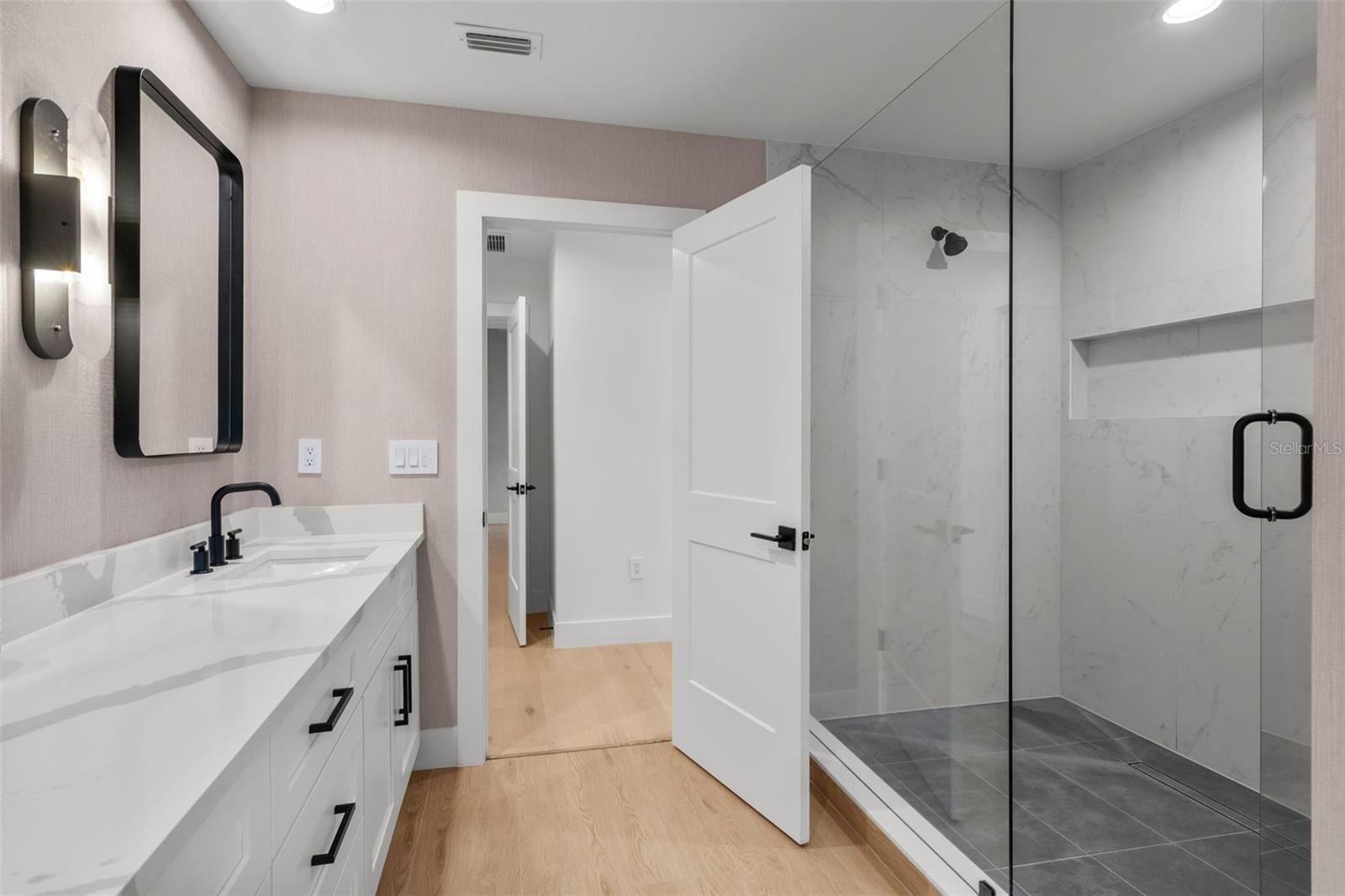 WINDERMERE TOWN - Residential