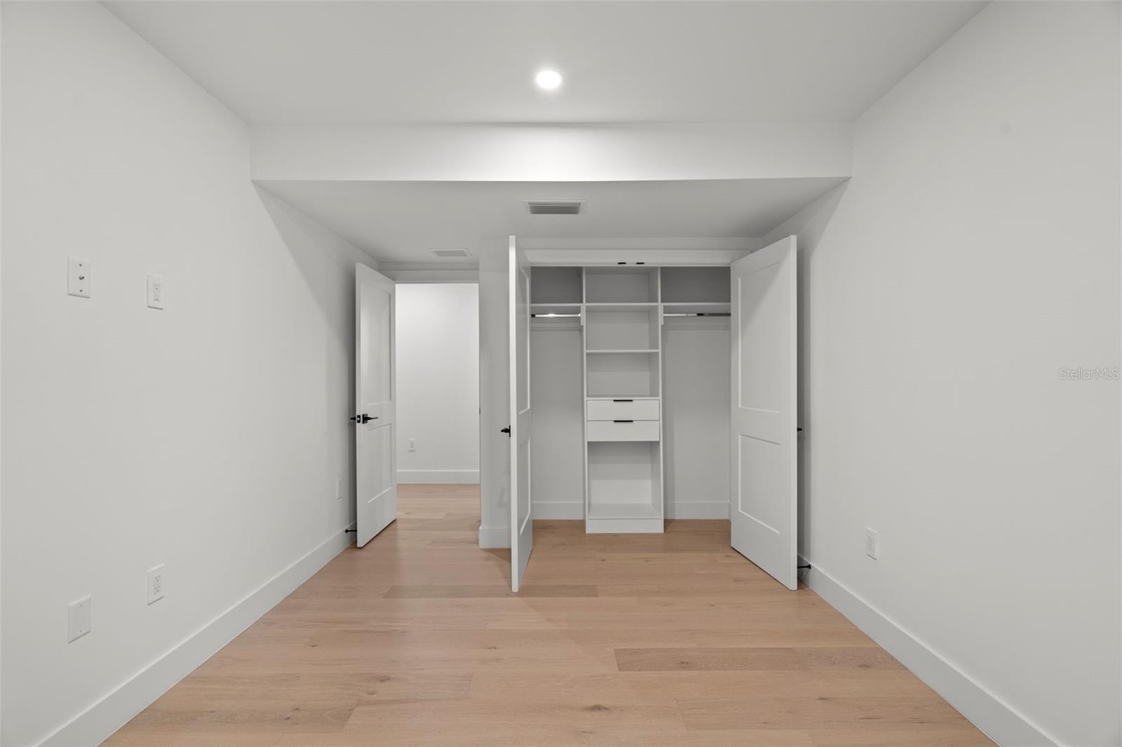 WINDERMERE TOWN - Residential