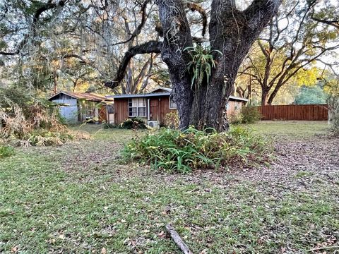 Photo of 15100 NE 151st Street, Fort Mccoy, FL 32134 (MLS # OM714201)