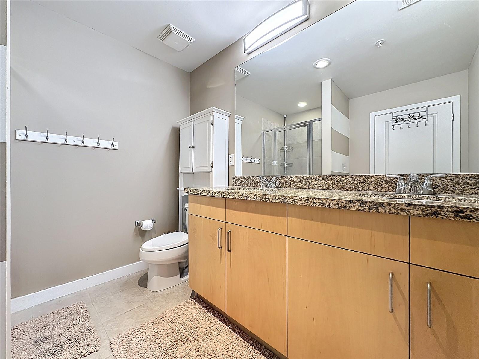 SOLAIRE/PLAZA CONDO - Residential