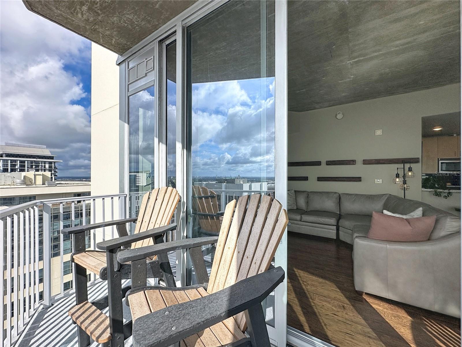 SOLAIRE/PLAZA CONDO - Residential