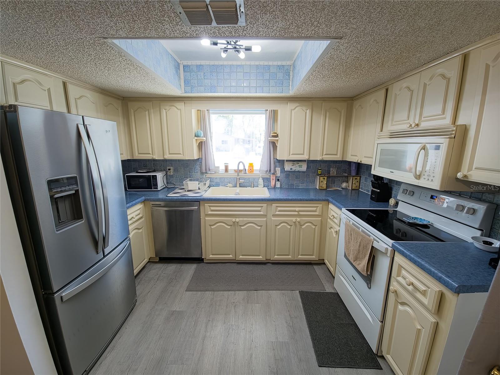 PINE RUN ESTATE - Residential