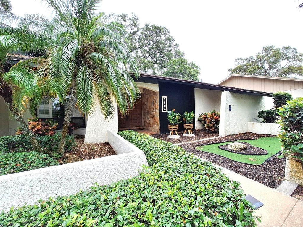 Photo of 2383 Indian Trail E, Palm Harbor, FL 34683 (MLS # TB8437417)