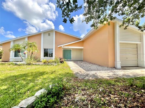 713 WOOD LANE KISSIMMEE FL 34759