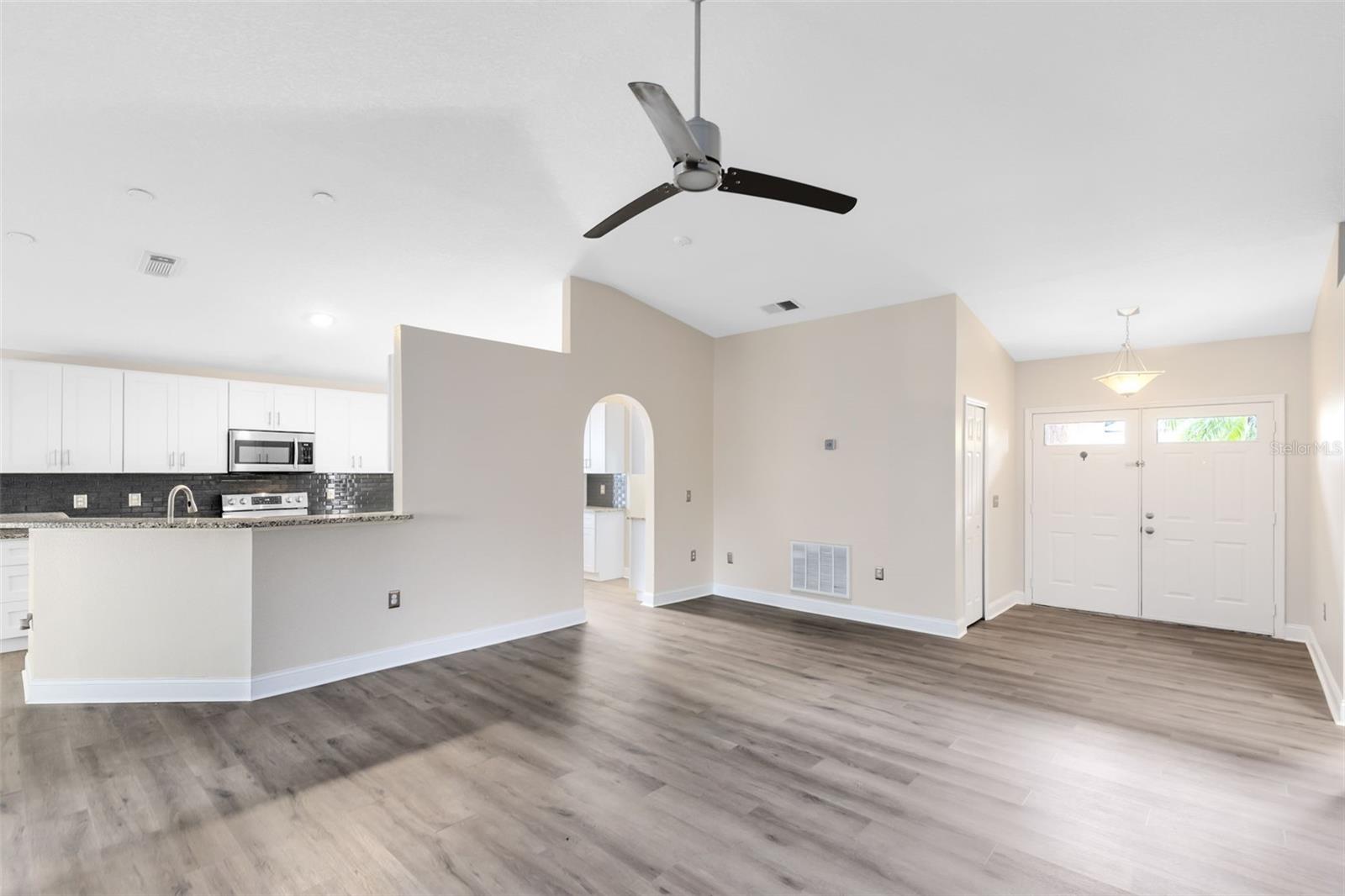 3224 HOLLAND DRIVE