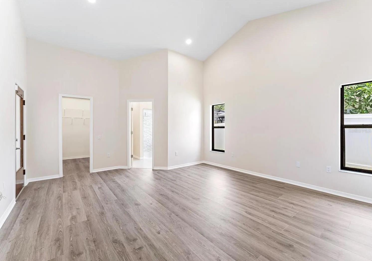 SUNSET ESTATES - Residential Lease