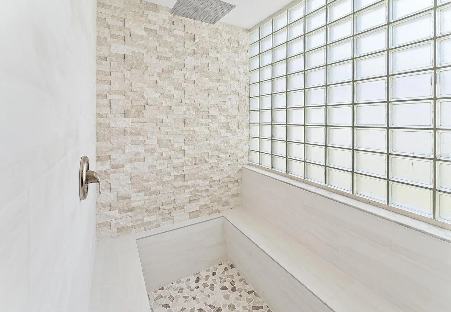 SUNSET ESTATES - Residential Lease