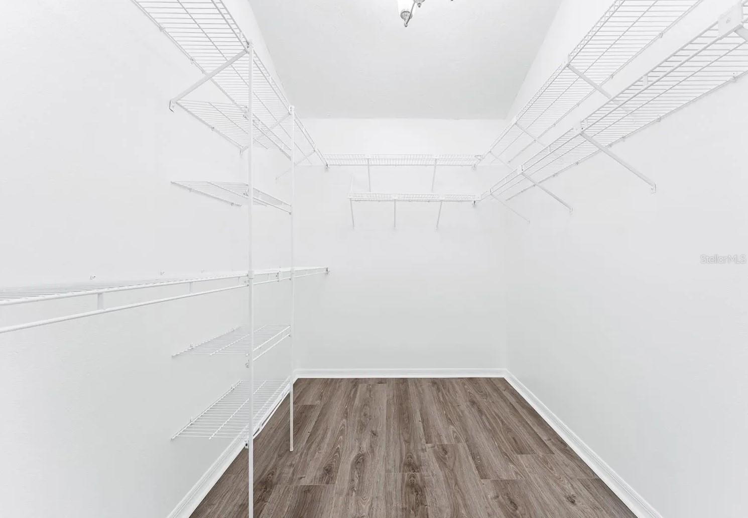 SUNSET ESTATES - Residential Lease