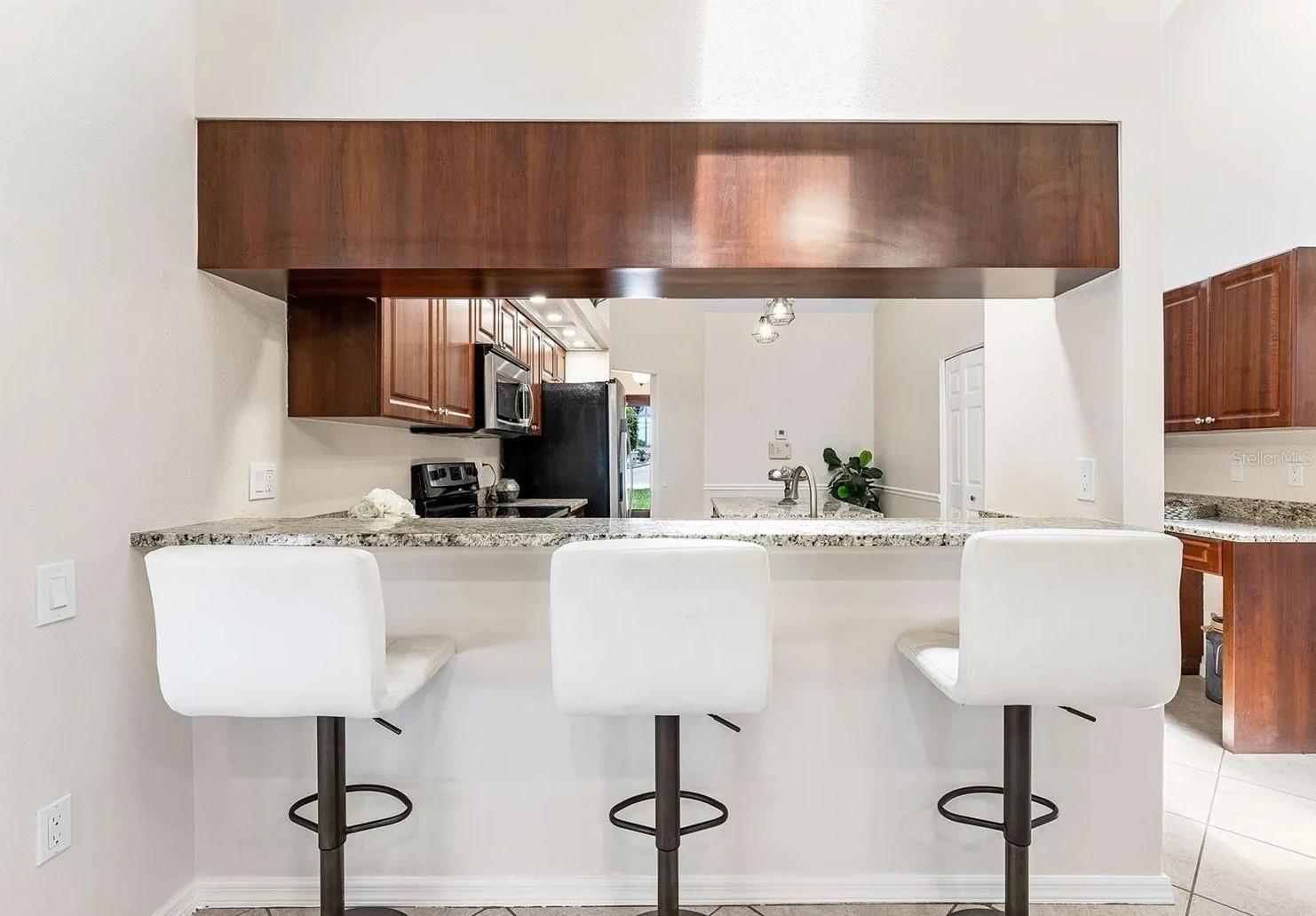 SUNSET ESTATES - Residential Lease