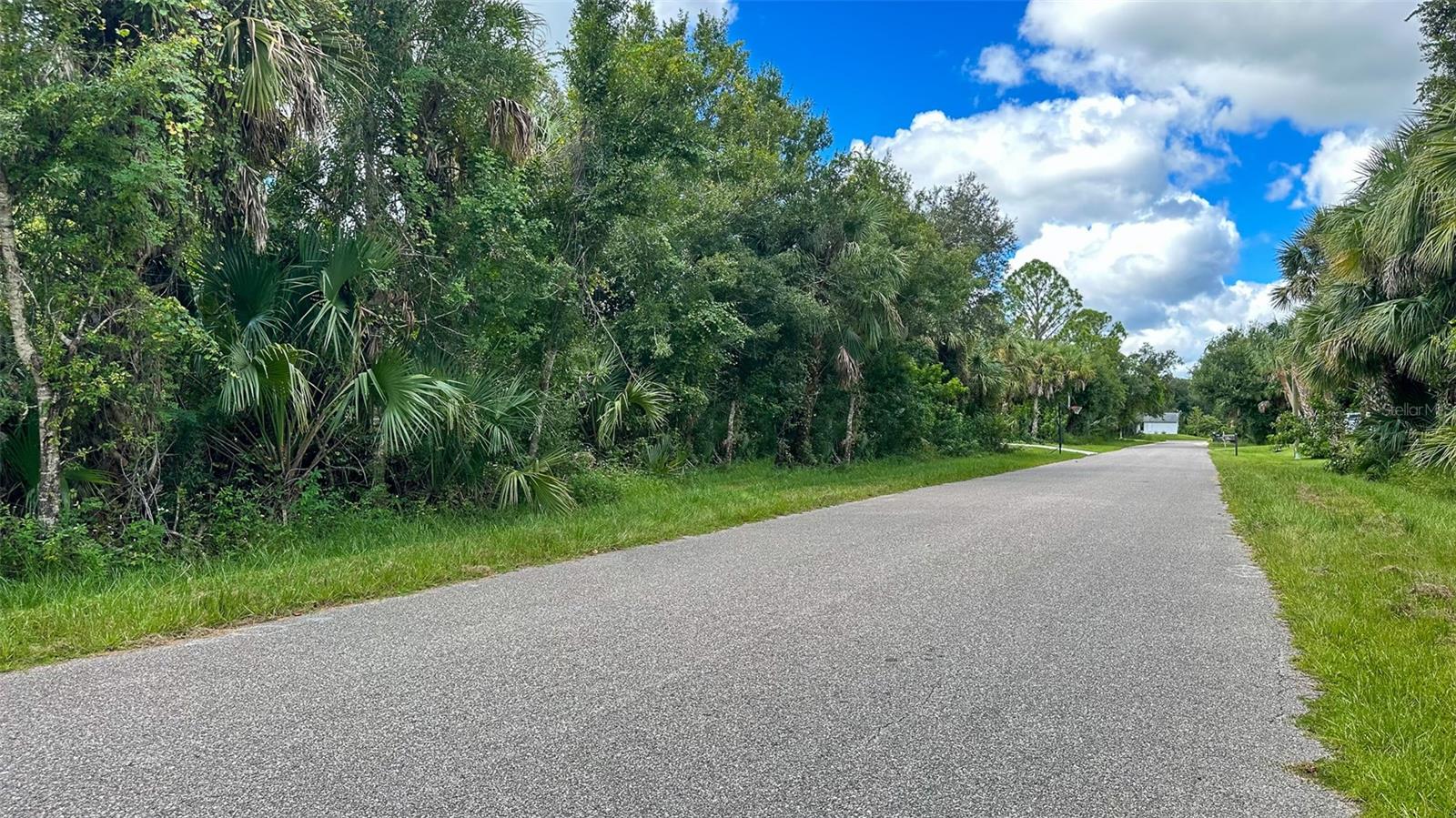 PORT CHARLOTTE SUB 01 - Land