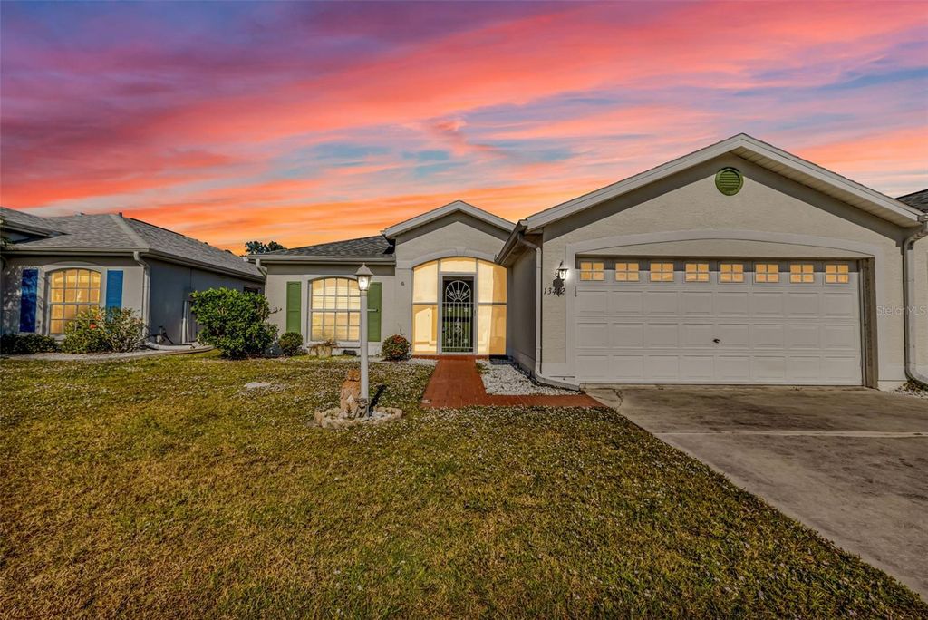 Photo of 13412 SW Pembroke Circle N, Lake Suzy, FL 34269 (MLS # C7518814)