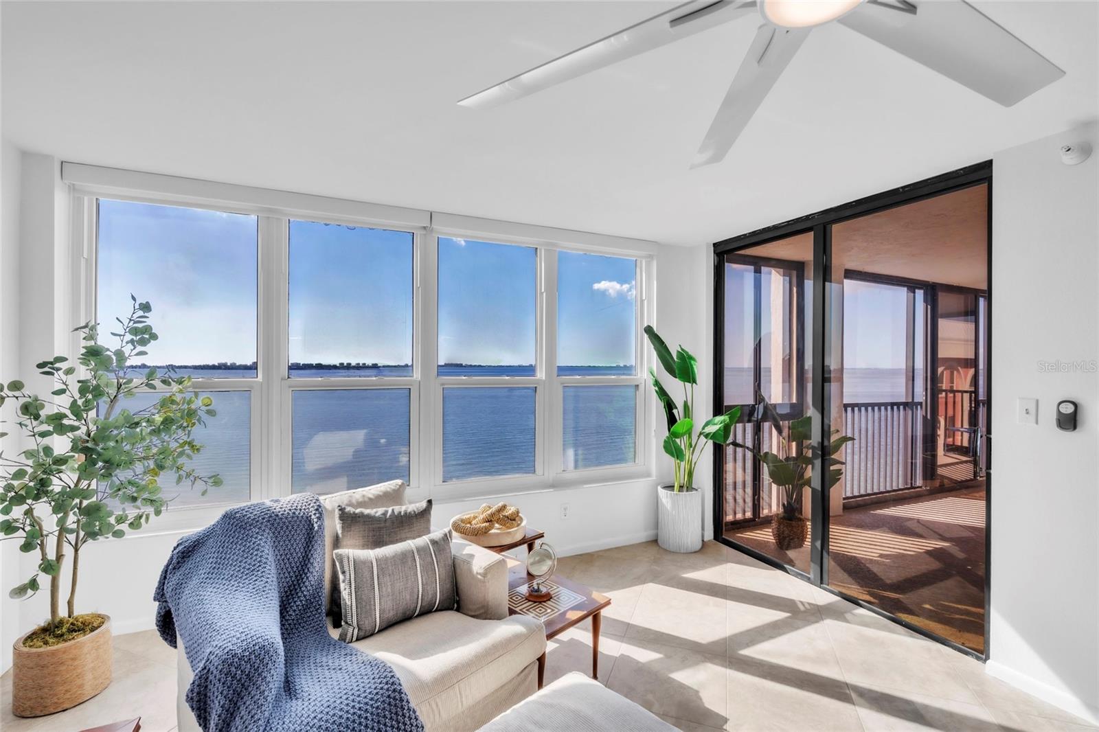 11 SUNSET DRIVE 601