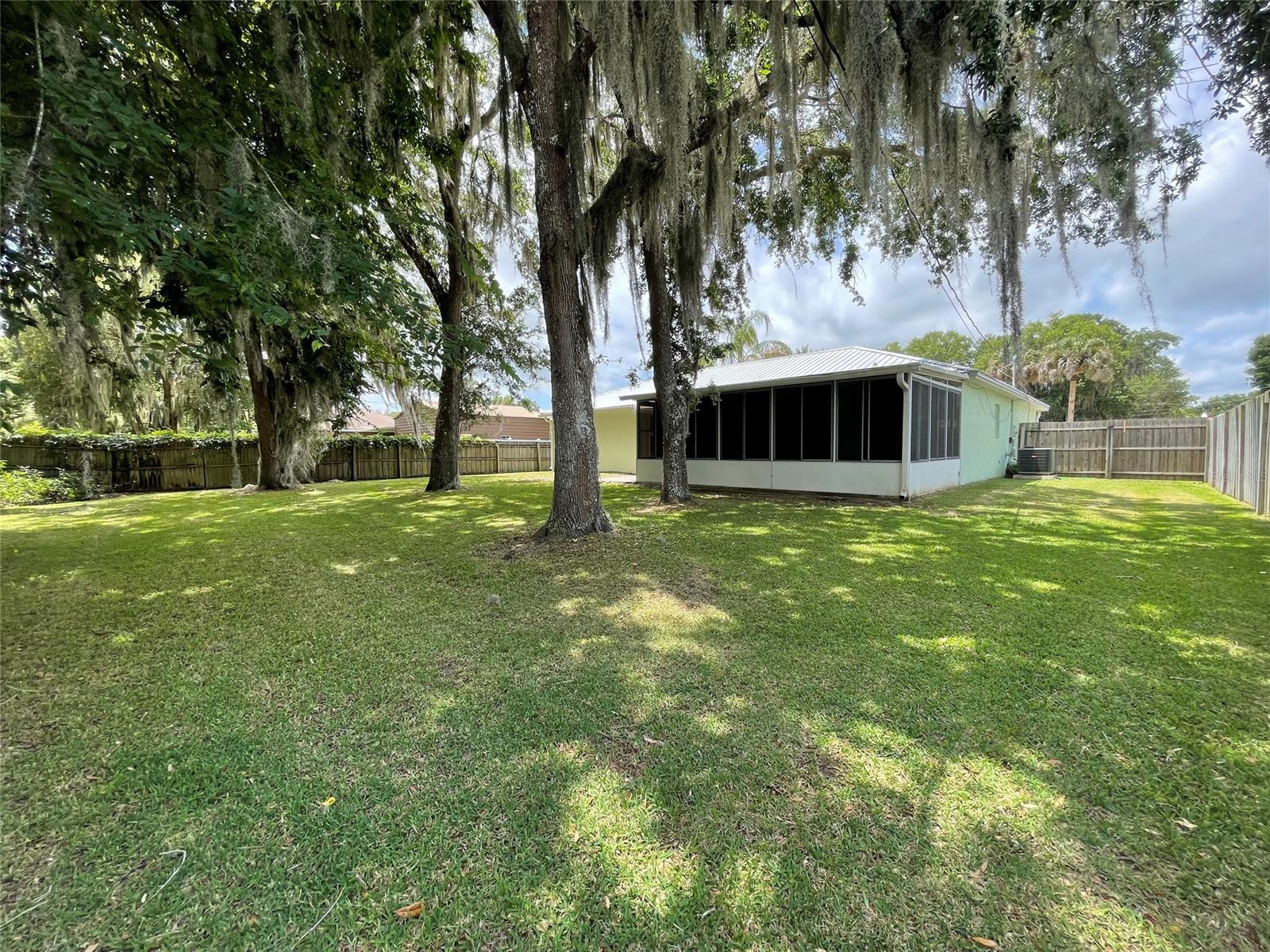 Florida Shores 01 - Residential