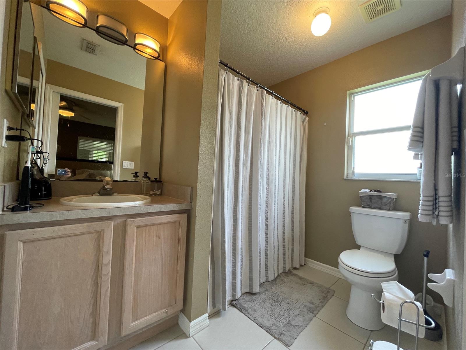 Florida Shores 01 - Residential