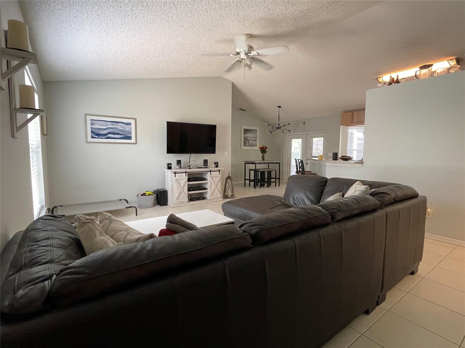 Florida Shores 01 - Residential