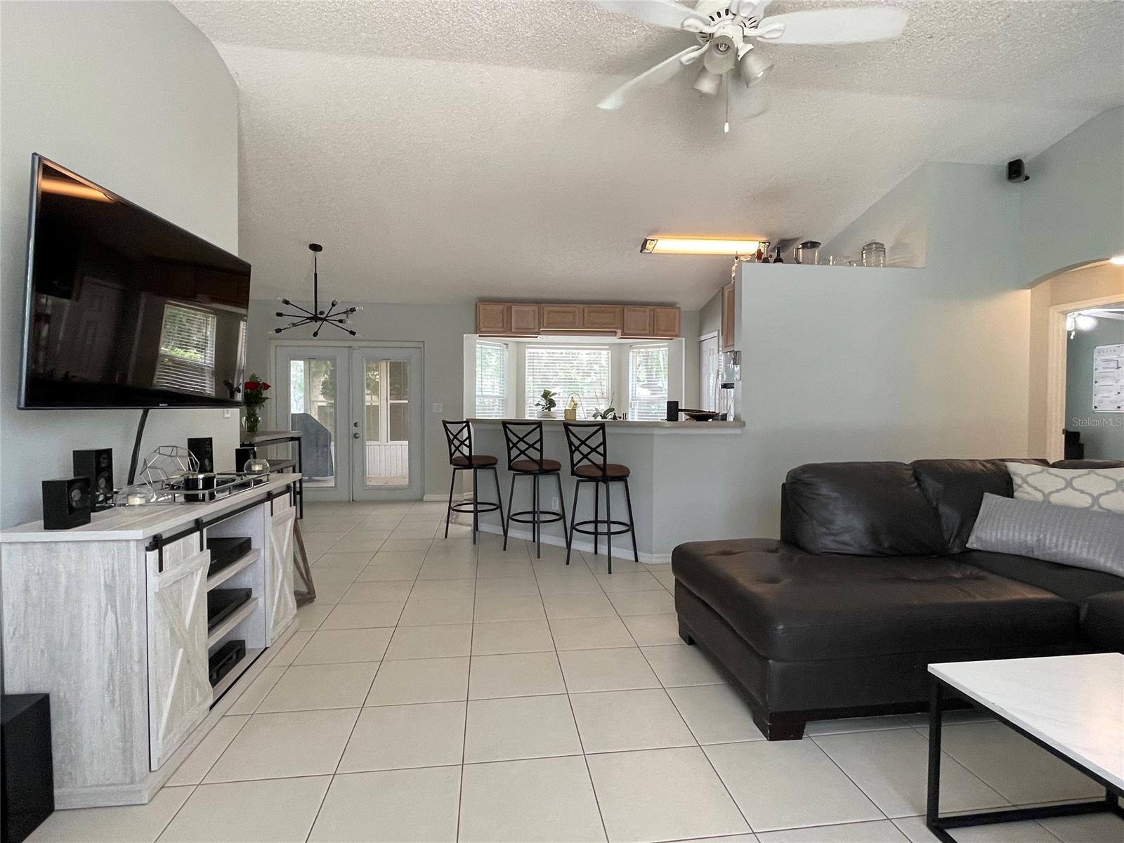 Florida Shores 01 - Residential