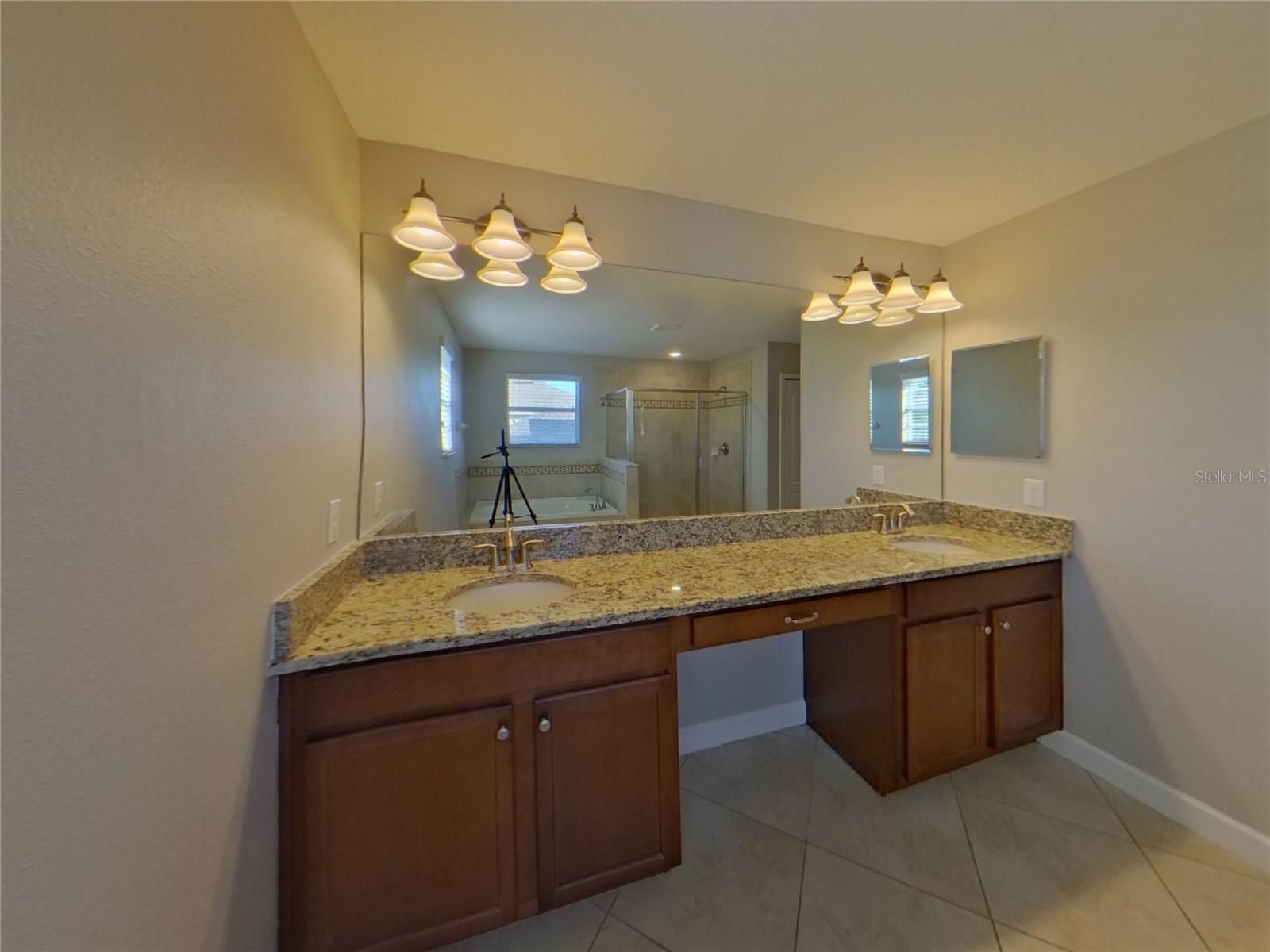 PRESERVE AT RIVERVIEW - Residential Lease