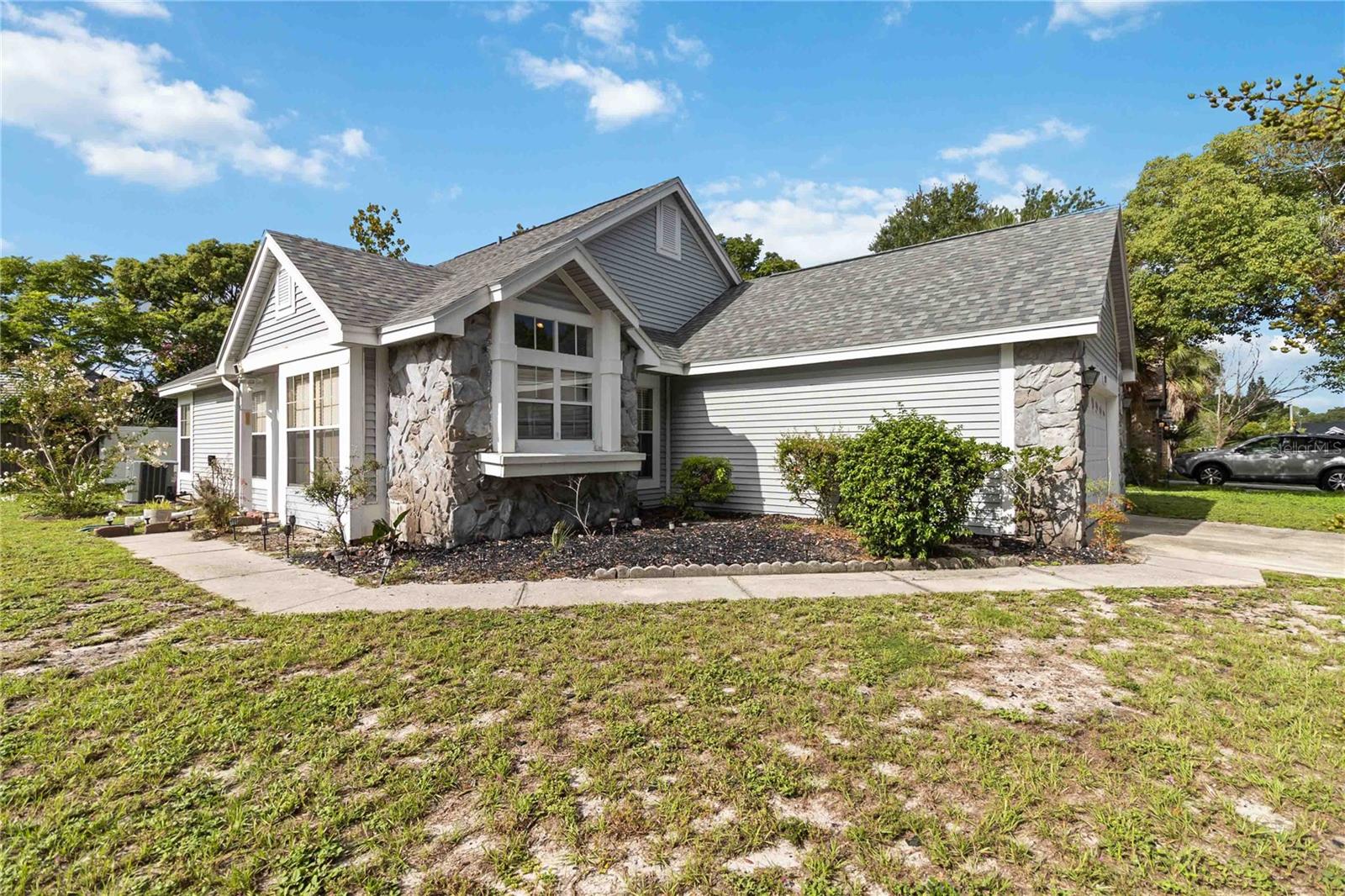 9901 ALOMA BEND LANE