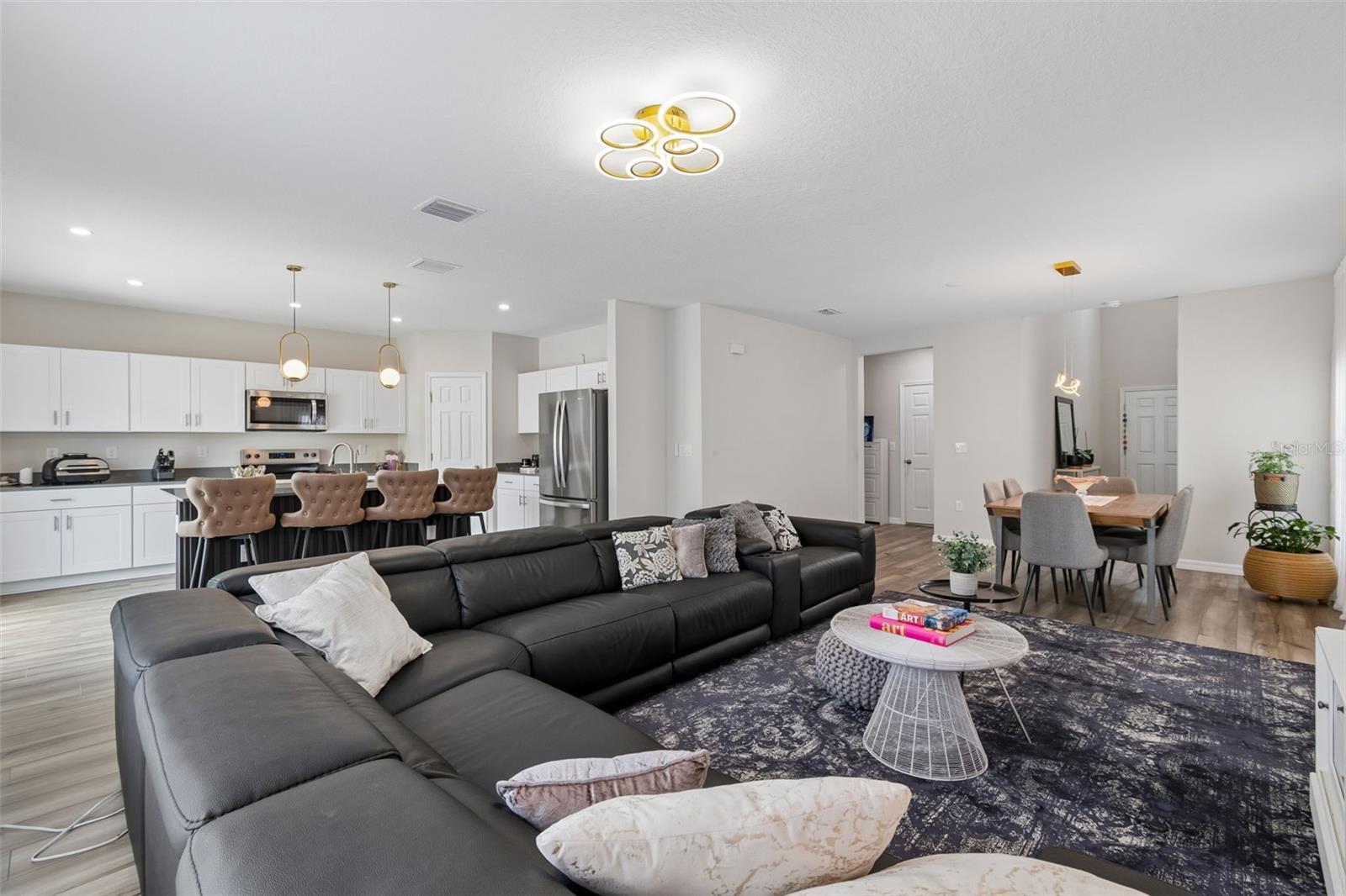 SCENIC TERRACE SOUTH PH 1 - Residential
