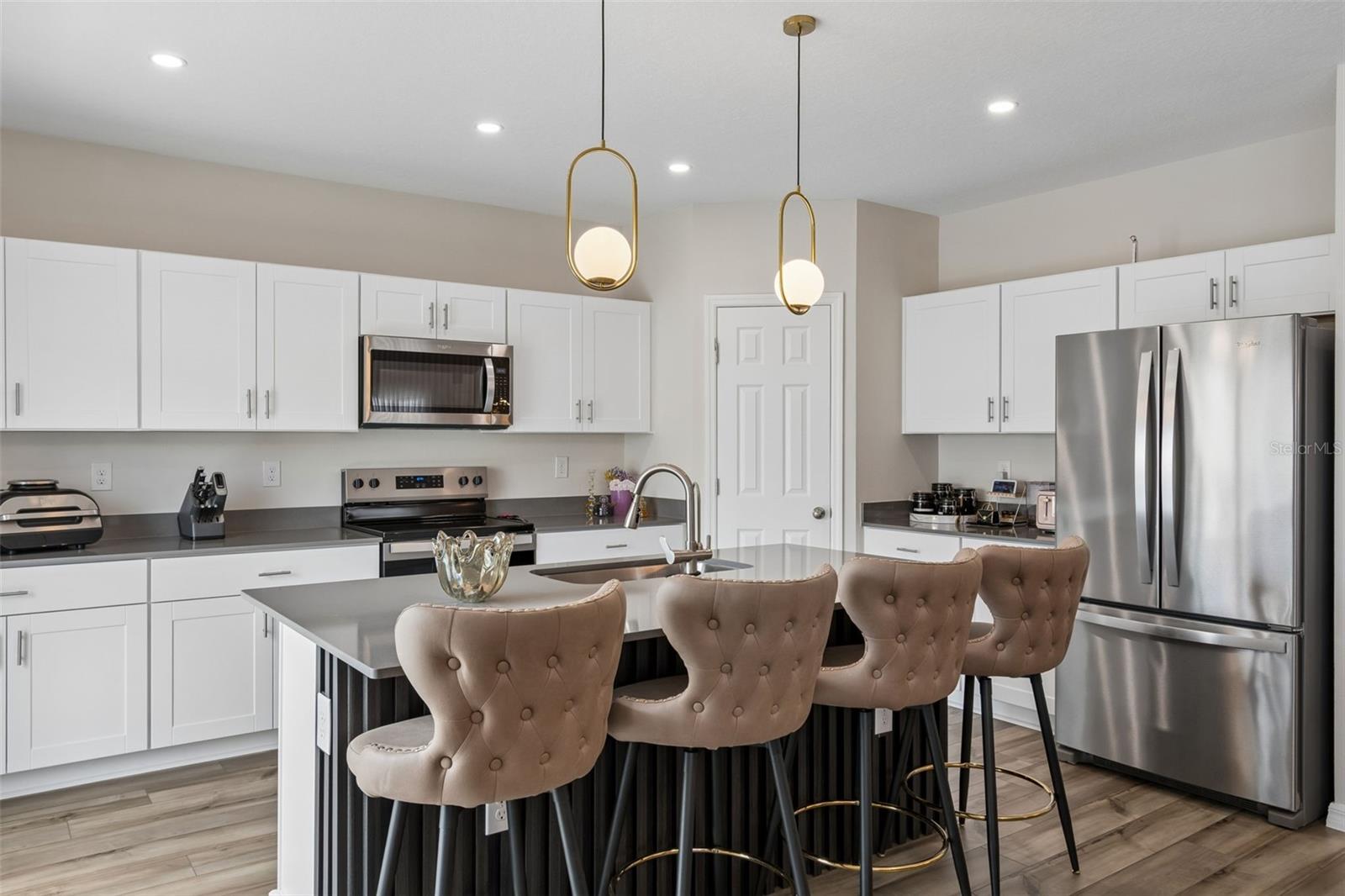 SCENIC TERRACE SOUTH PH 1 - Residential