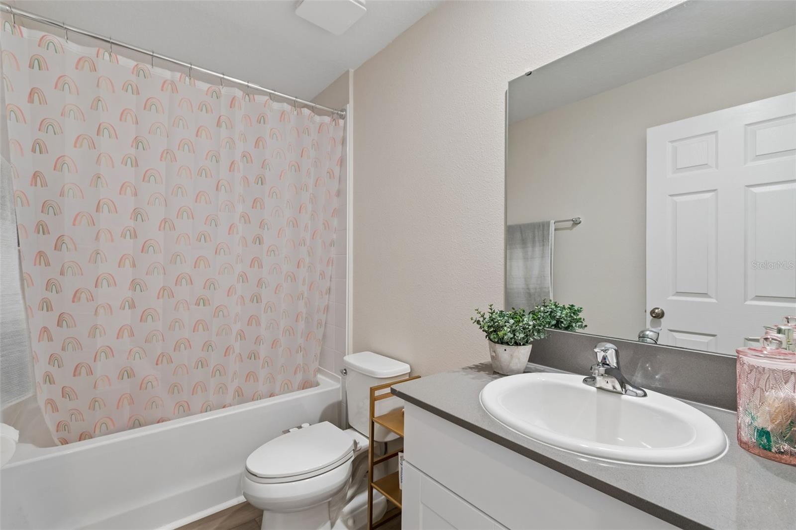 SCENIC TERRACE SOUTH PH 1 - Residential