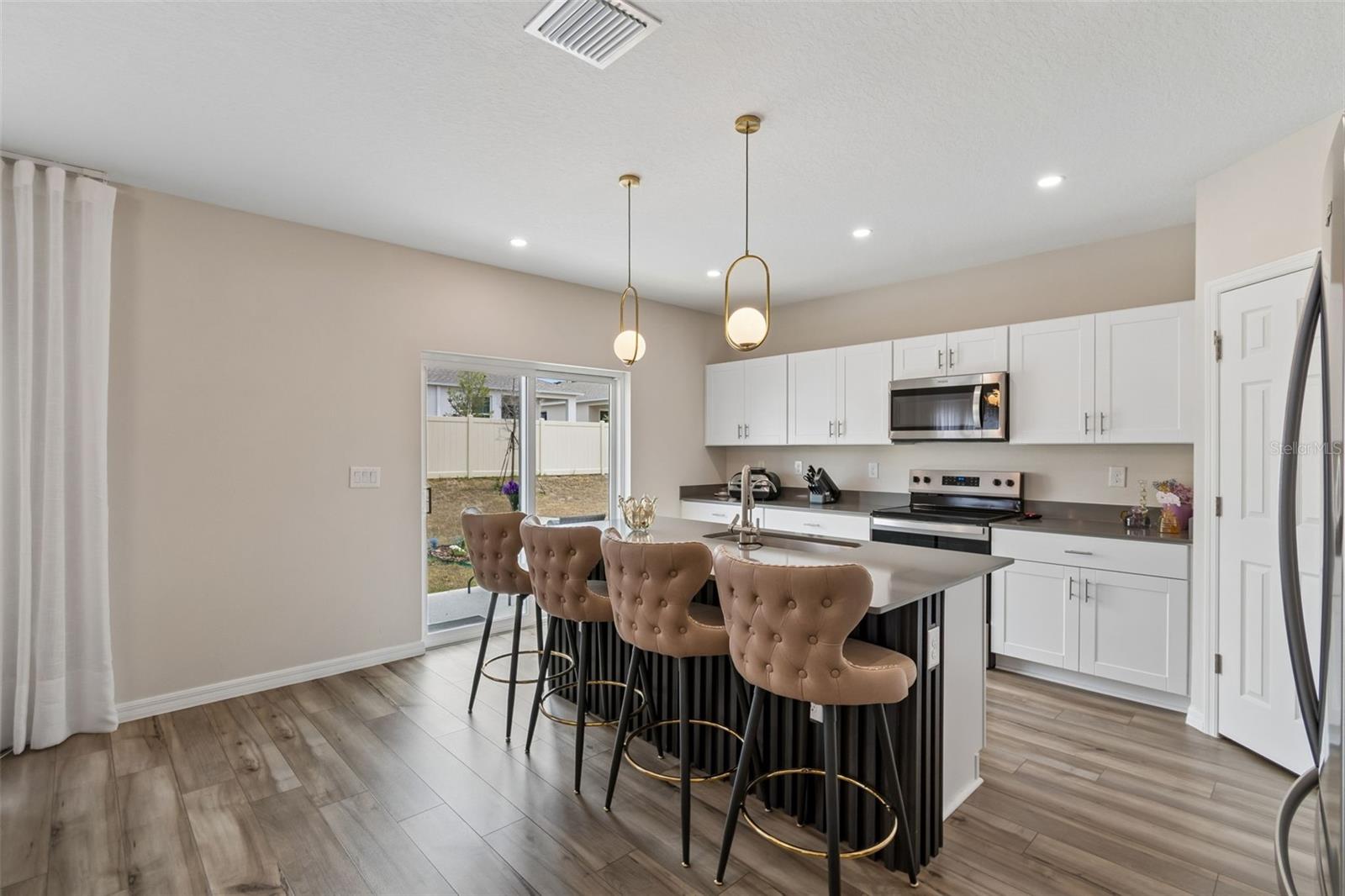 SCENIC TERRACE SOUTH PH 1 - Residential