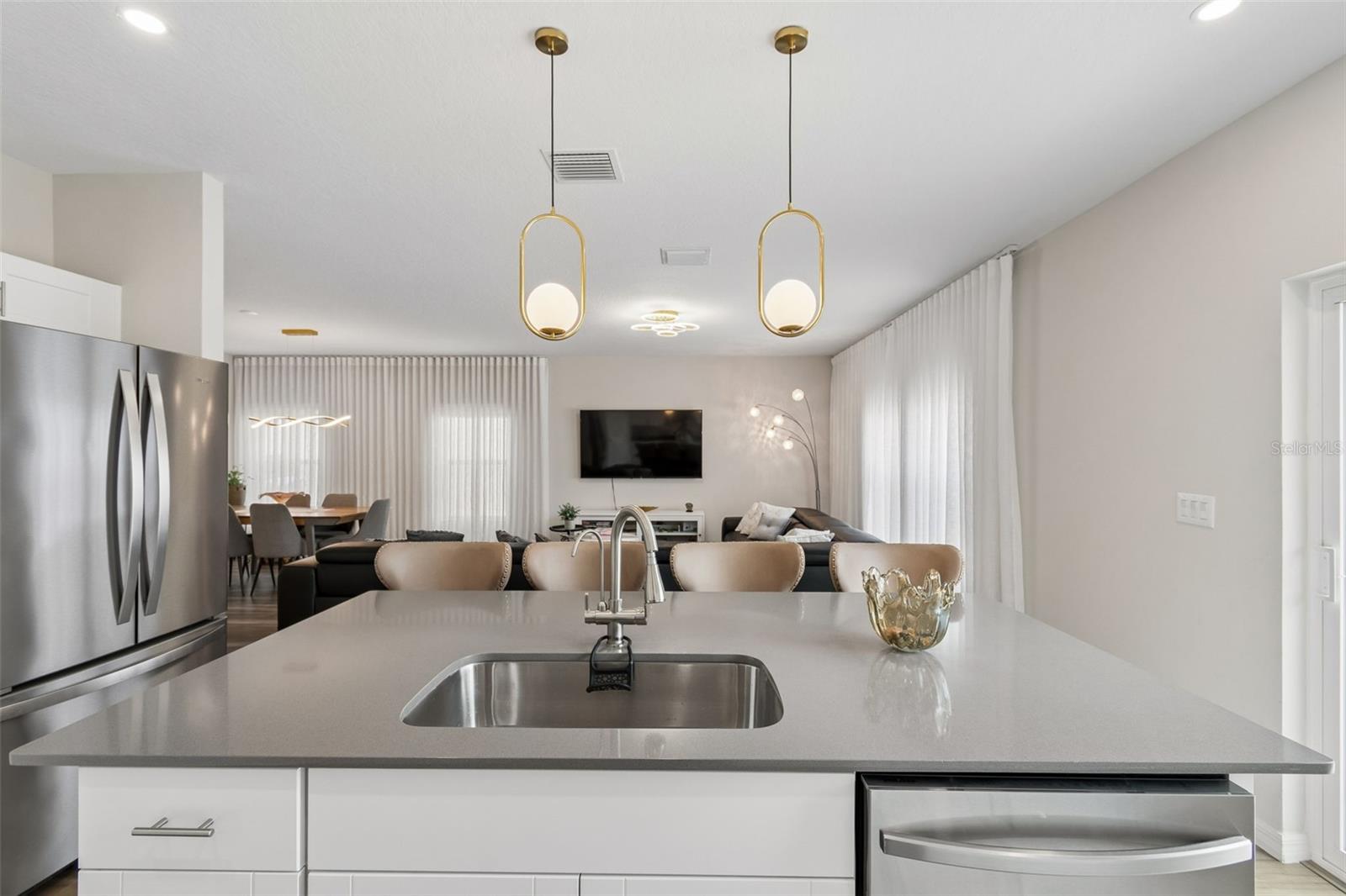 SCENIC TERRACE SOUTH PH 1 - Residential