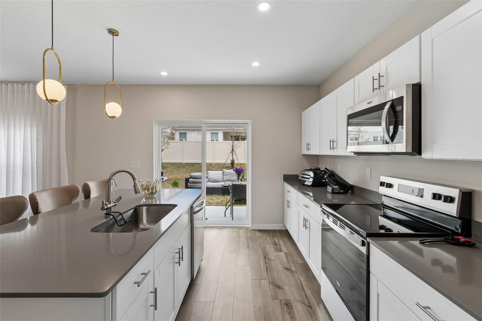 SCENIC TERRACE SOUTH PH 1 - Residential