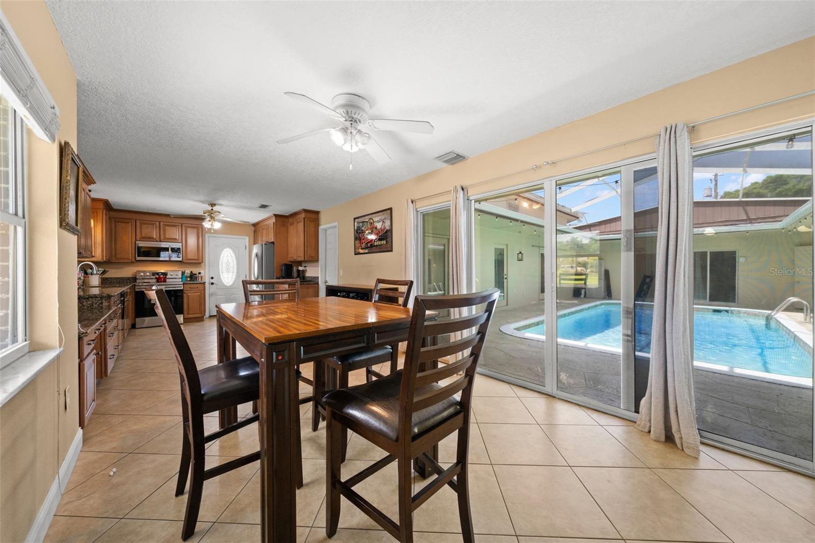 1542 PICARDY CIRCLE