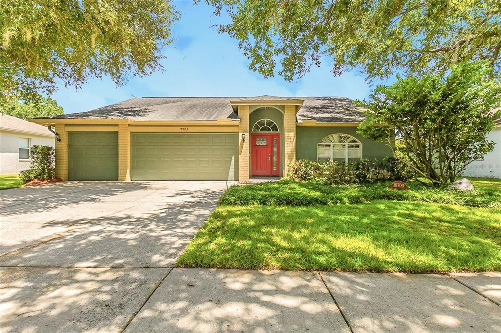 19703 WYNDMILL CIRCLE