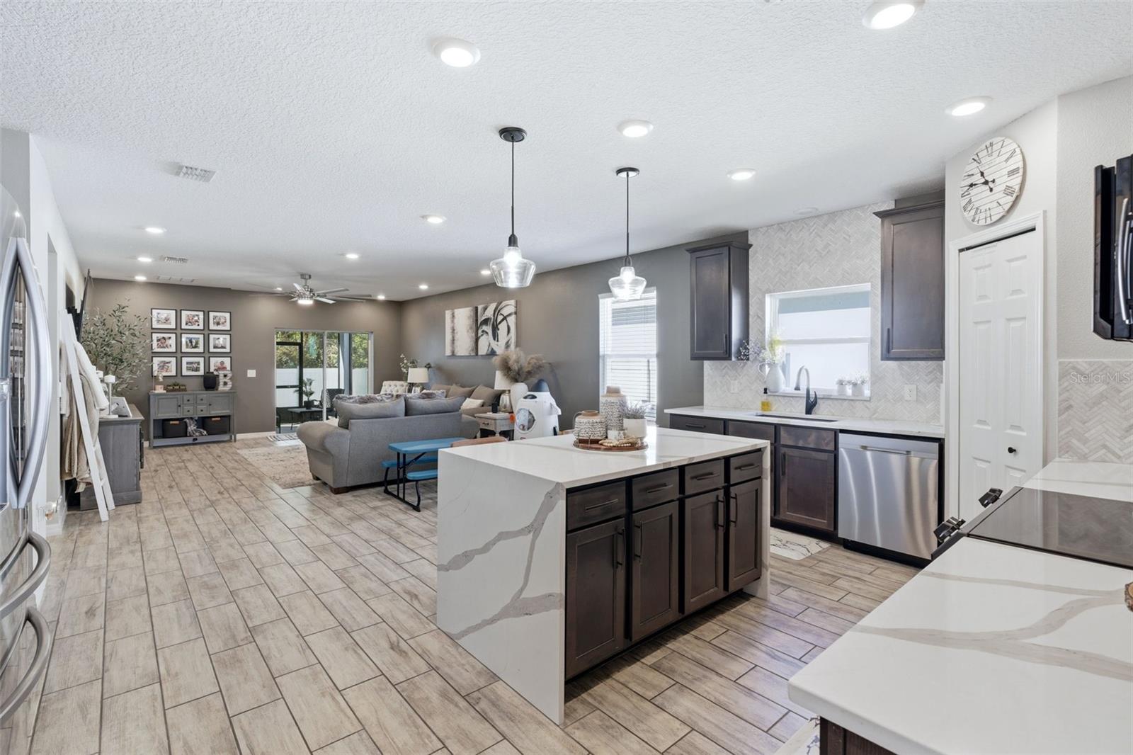 MALLORY SQUARE-PH 2 - Residential