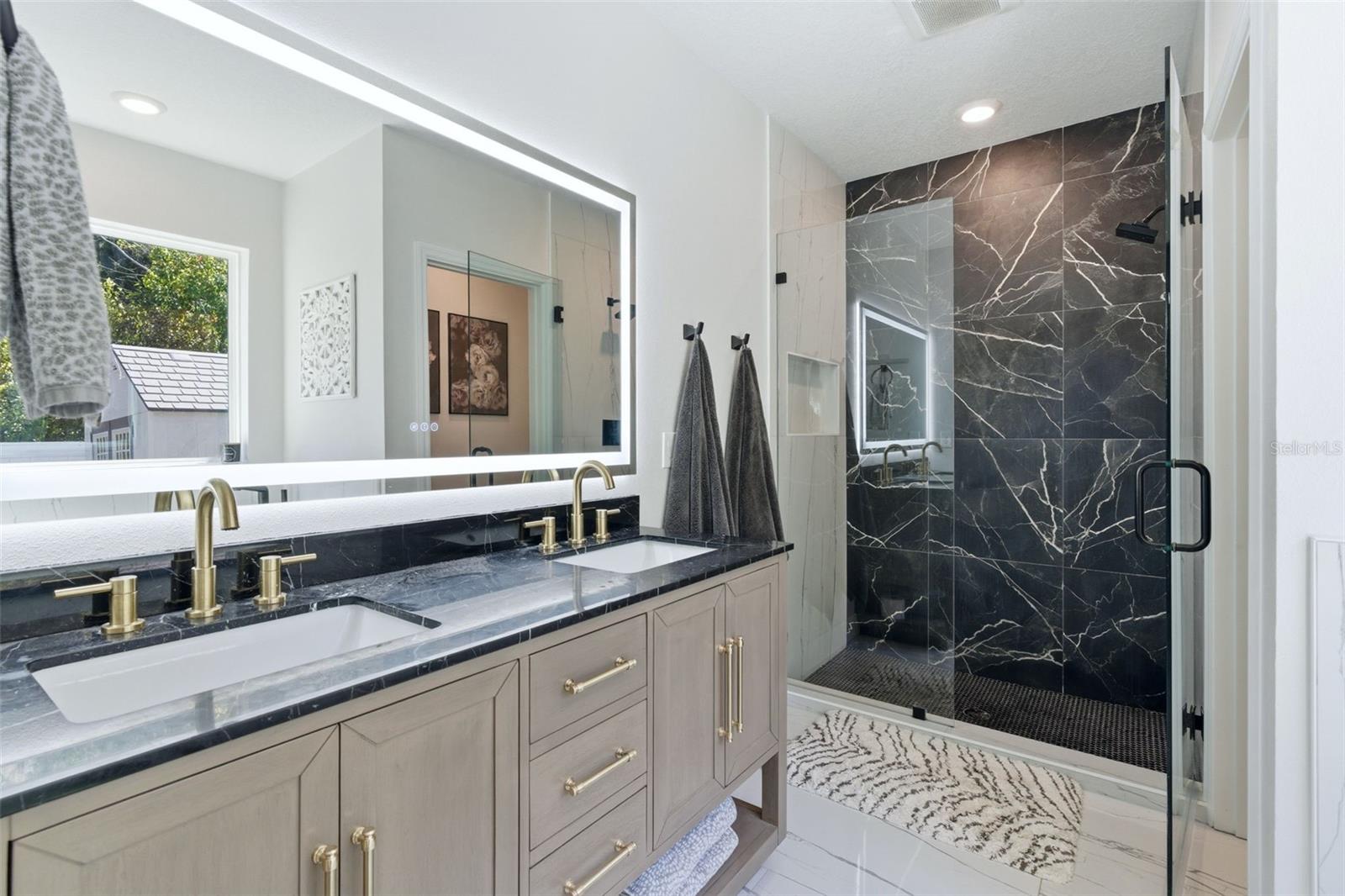 MALLORY SQUARE-PH 2 - Residential