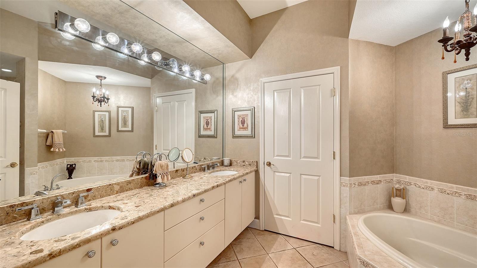 BOTANICA - Residential