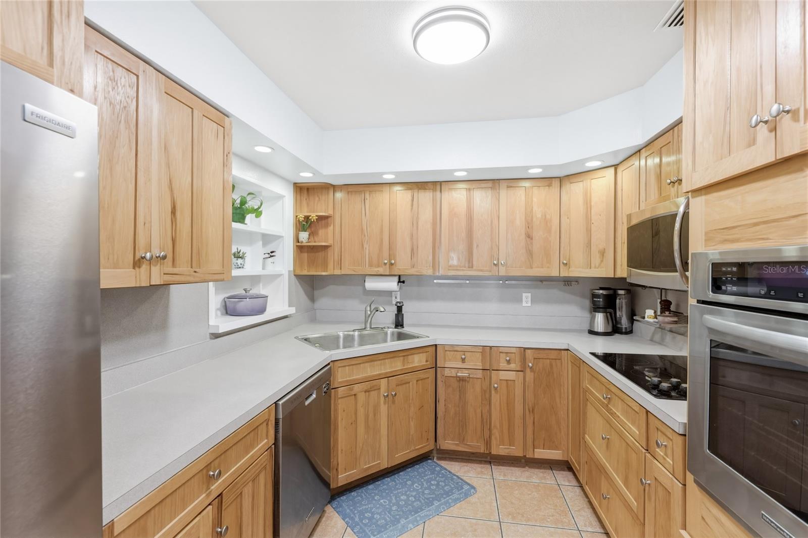 HIGH POINT CIRCLE - Residential