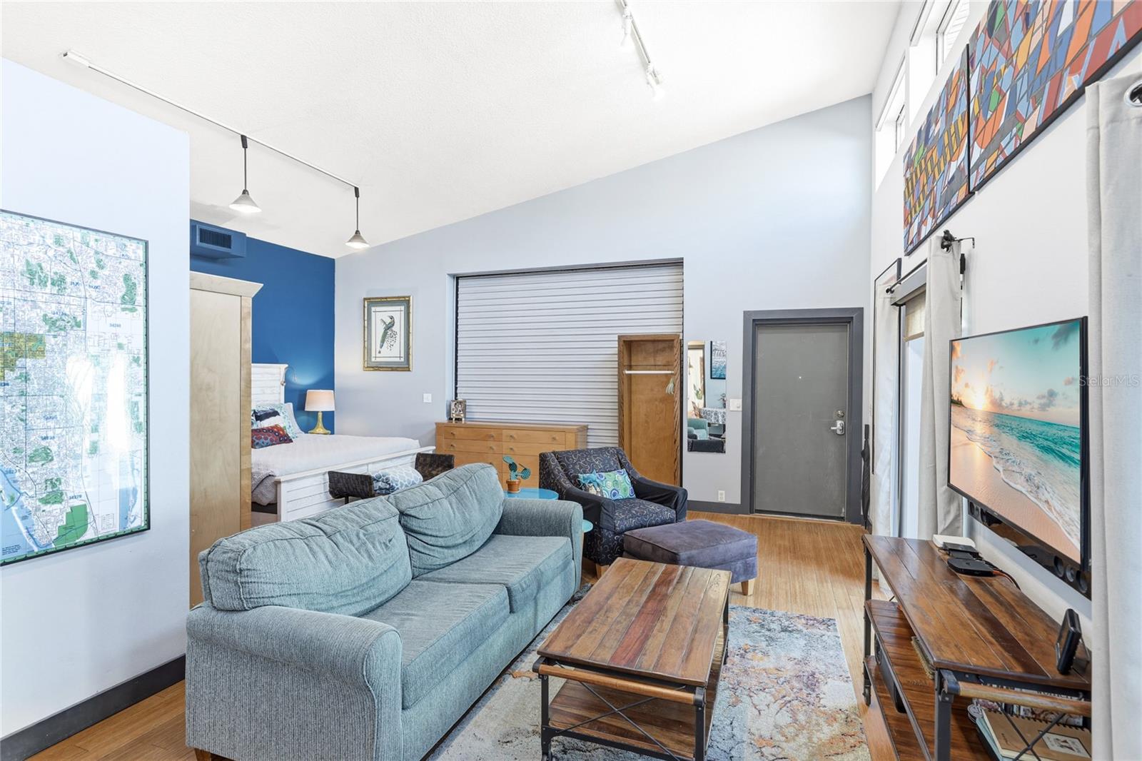 HIGH POINT CIRCLE - Residential