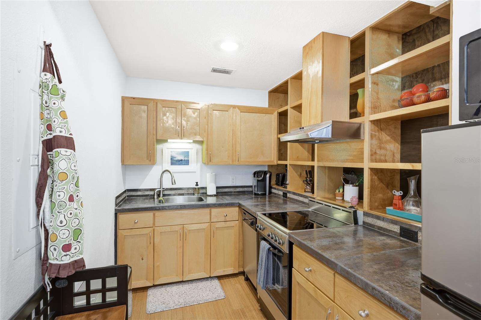 HIGH POINT CIRCLE - Residential