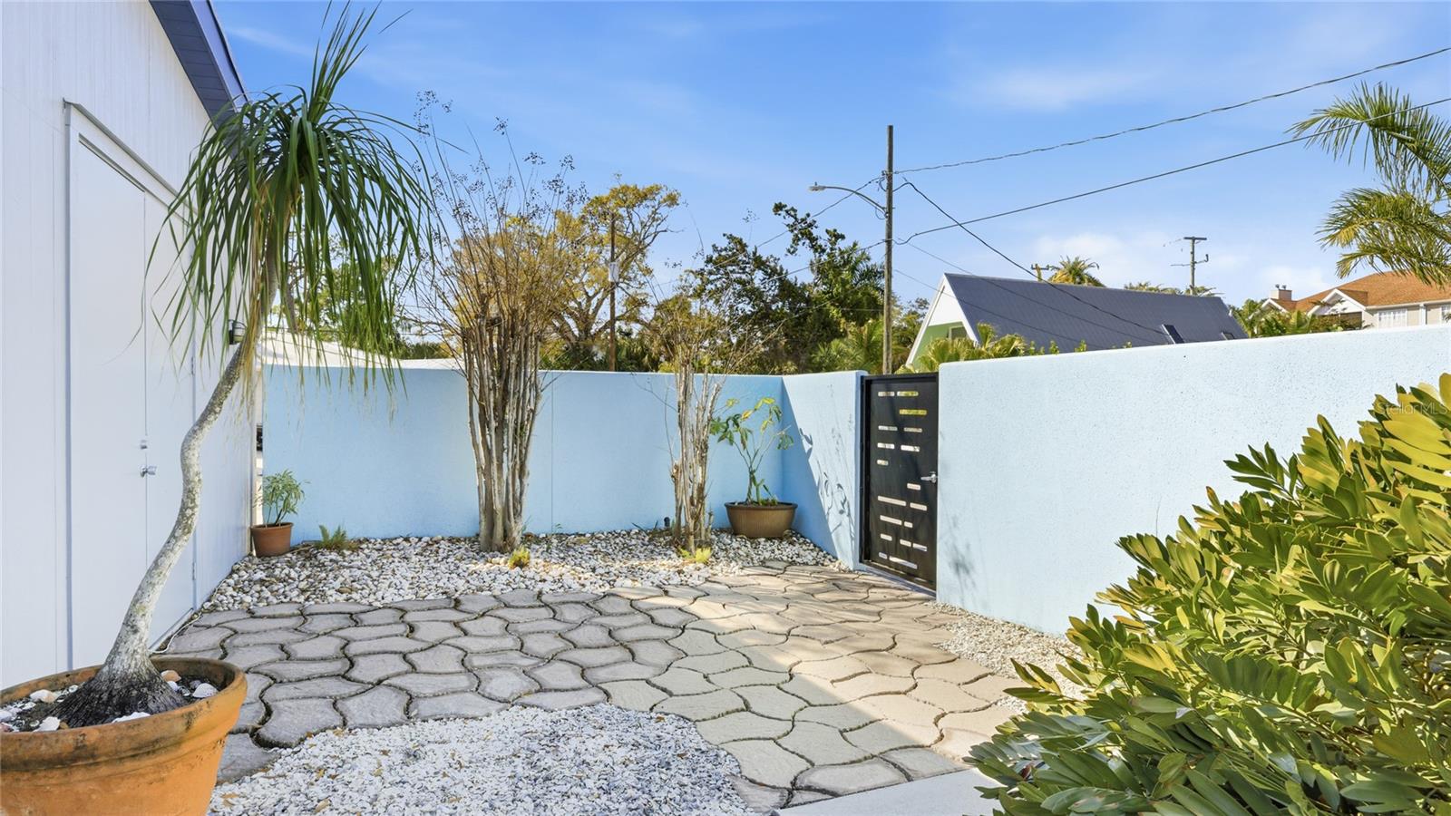 HIGH POINT CIRCLE - Residential