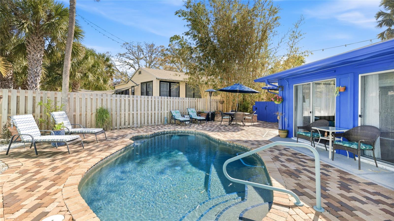 HIGH POINT CIRCLE - Residential