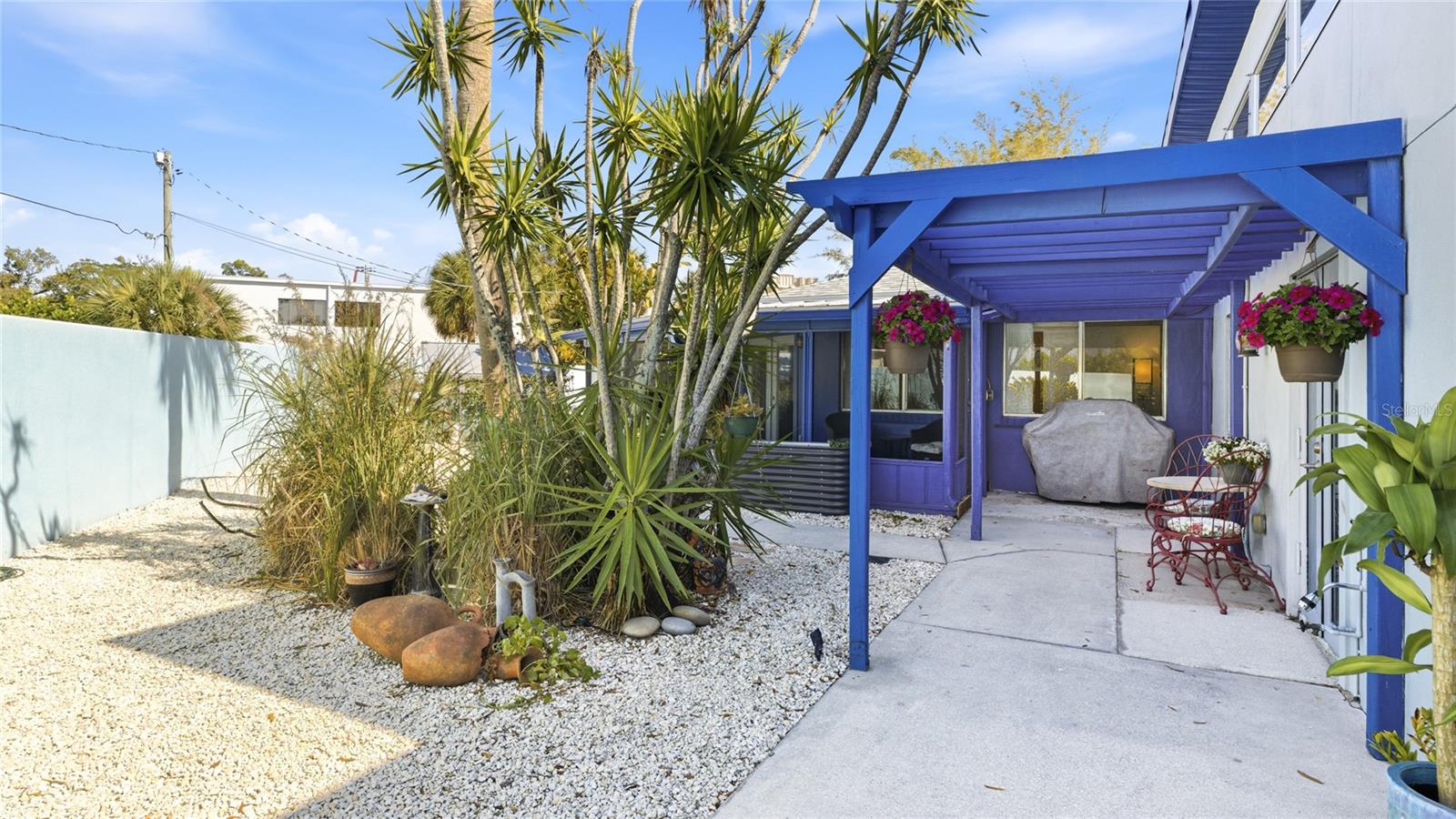 HIGH POINT CIRCLE - Residential