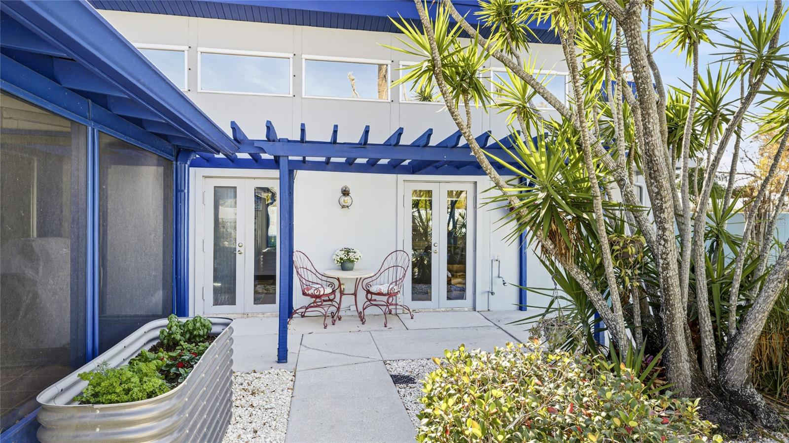 HIGH POINT CIRCLE - Residential