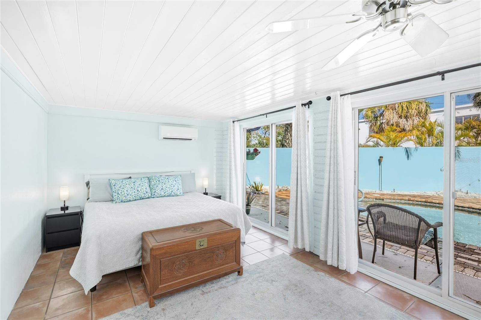 HIGH POINT CIRCLE - Residential