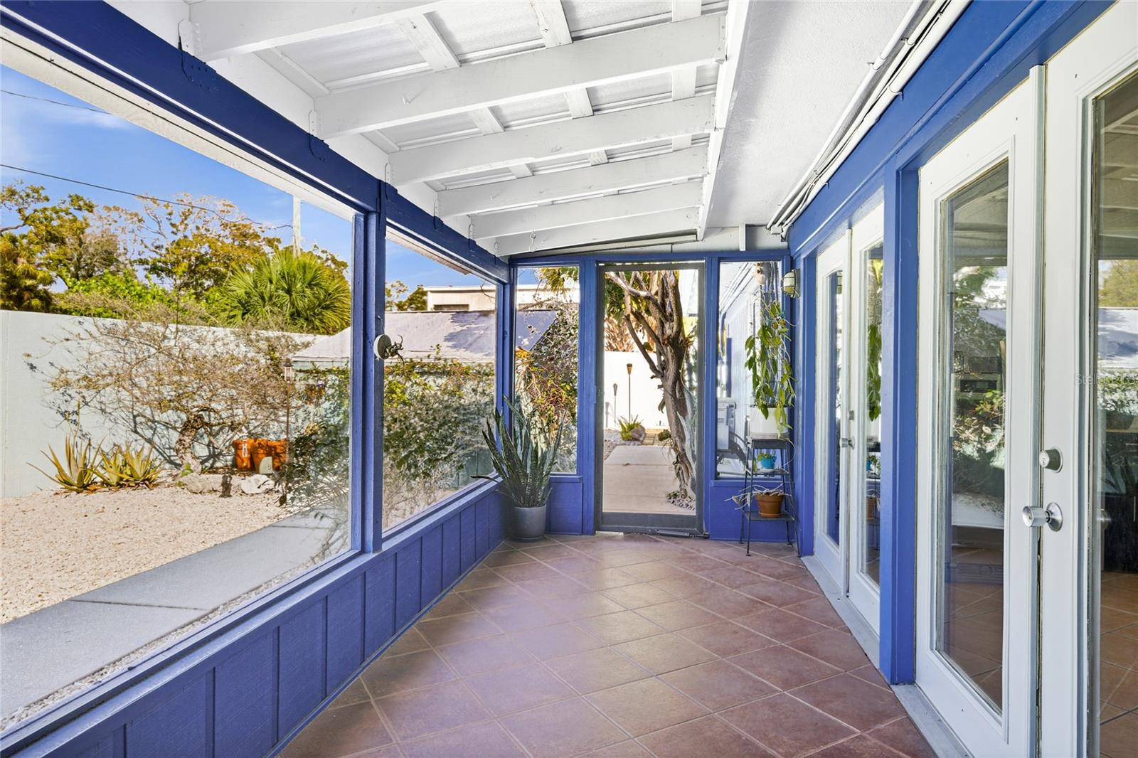 HIGH POINT CIRCLE - Residential