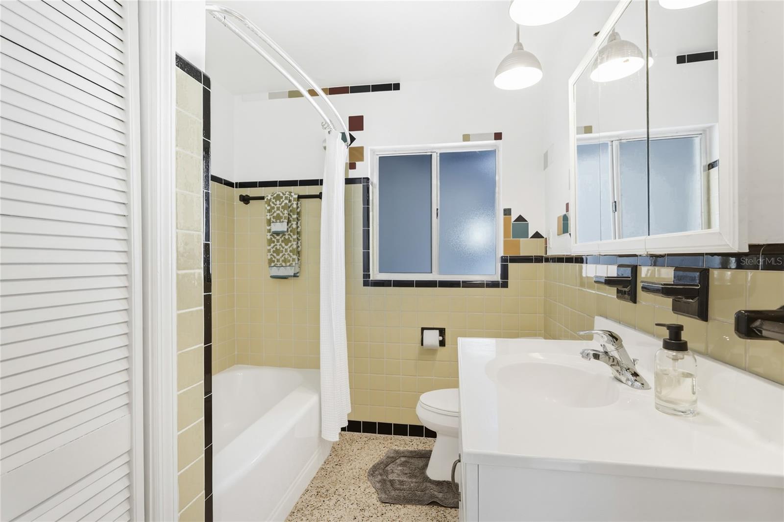 HIGH POINT CIRCLE - Residential