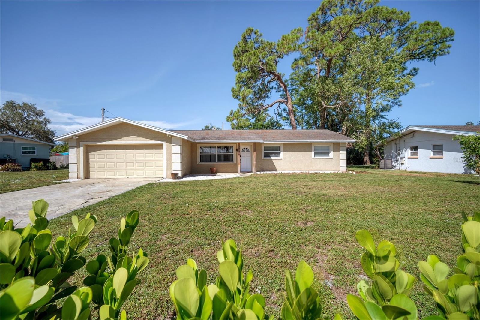 Available July 2025 - December 2025 - 2950.00 Off Season Rate... Fully Furnished with Private Fended Yard - with Start Date of July1 - 2025. This single family home is located within minutes to
Siesta key Beach. This charming 4 bedroom, 2 bath home with attached 2 car garage is located in Phillippi Gardens. Enjoy a walk or bike ride to
Phillippi Estate Park to take advantage of nature trails, fishing piers, playground, and weekly farmer's market. Conveniently located near shops
and restaurants. Fenced yard, laundry room, patio in the rear of the home, and Florida Room make this a great spot to enjoy Sarasota! Owner will consider longer term lease. January through April of 2026 4500.00 per month plus taxes