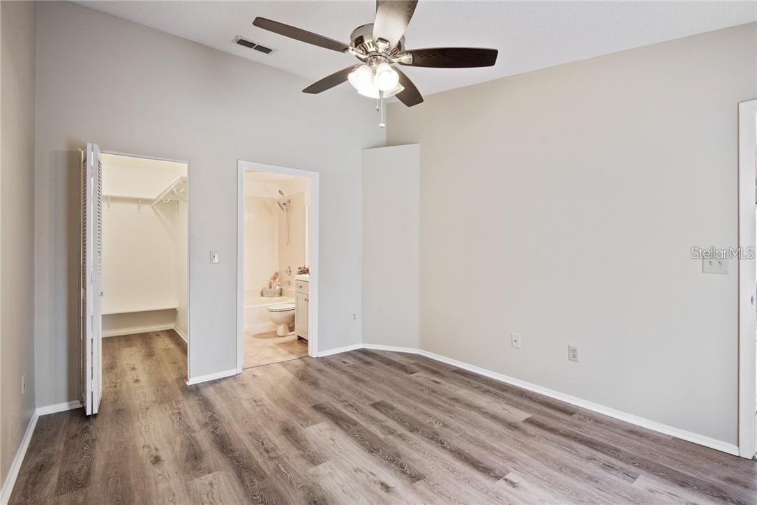 NORTH OAKS CONDO VIII - Residential Lease