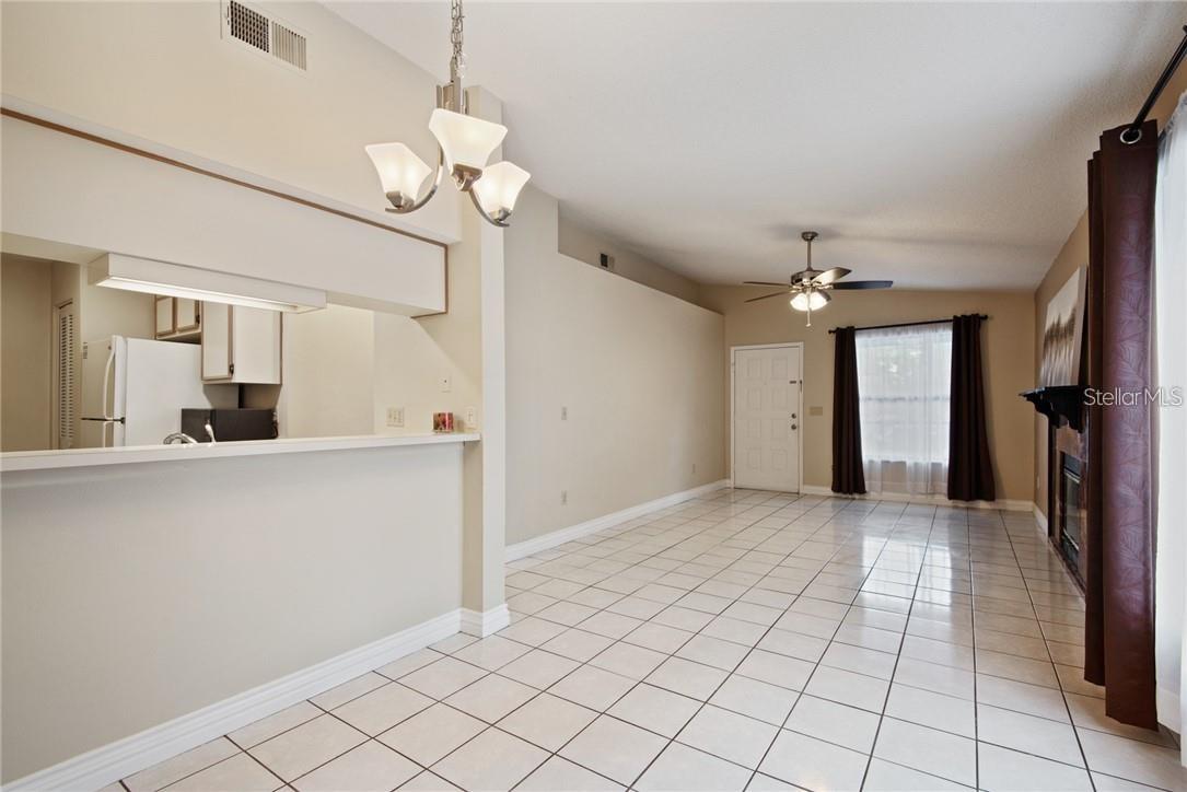 NORTH OAKS CONDO VIII - Residential Lease