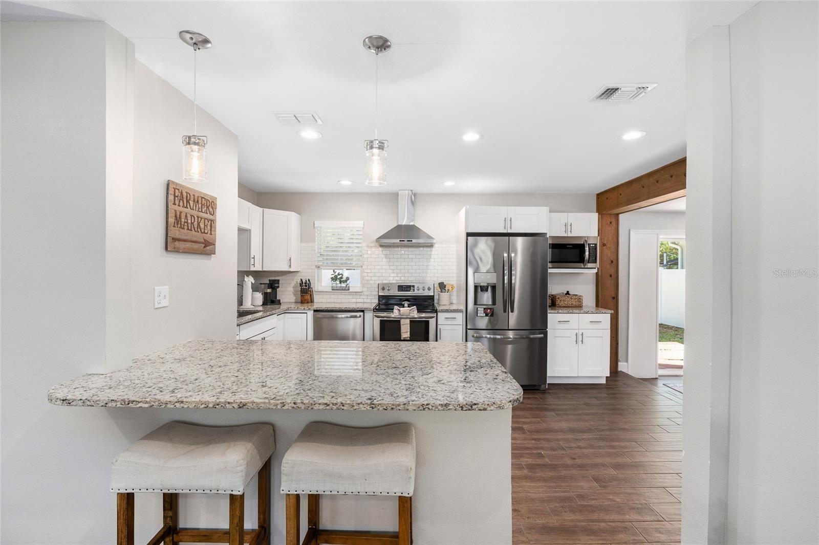 4105 W FAIR OAKS AVENUE