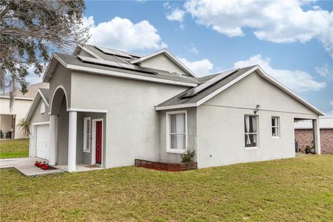 A home in EUSTIS