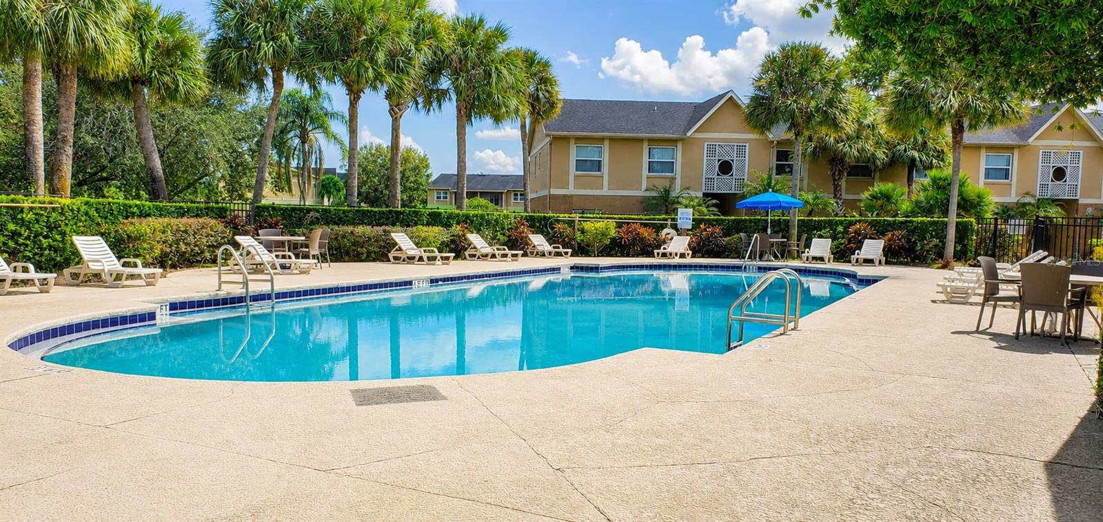 HAWTHORNE VILLAGE - Residential Lease