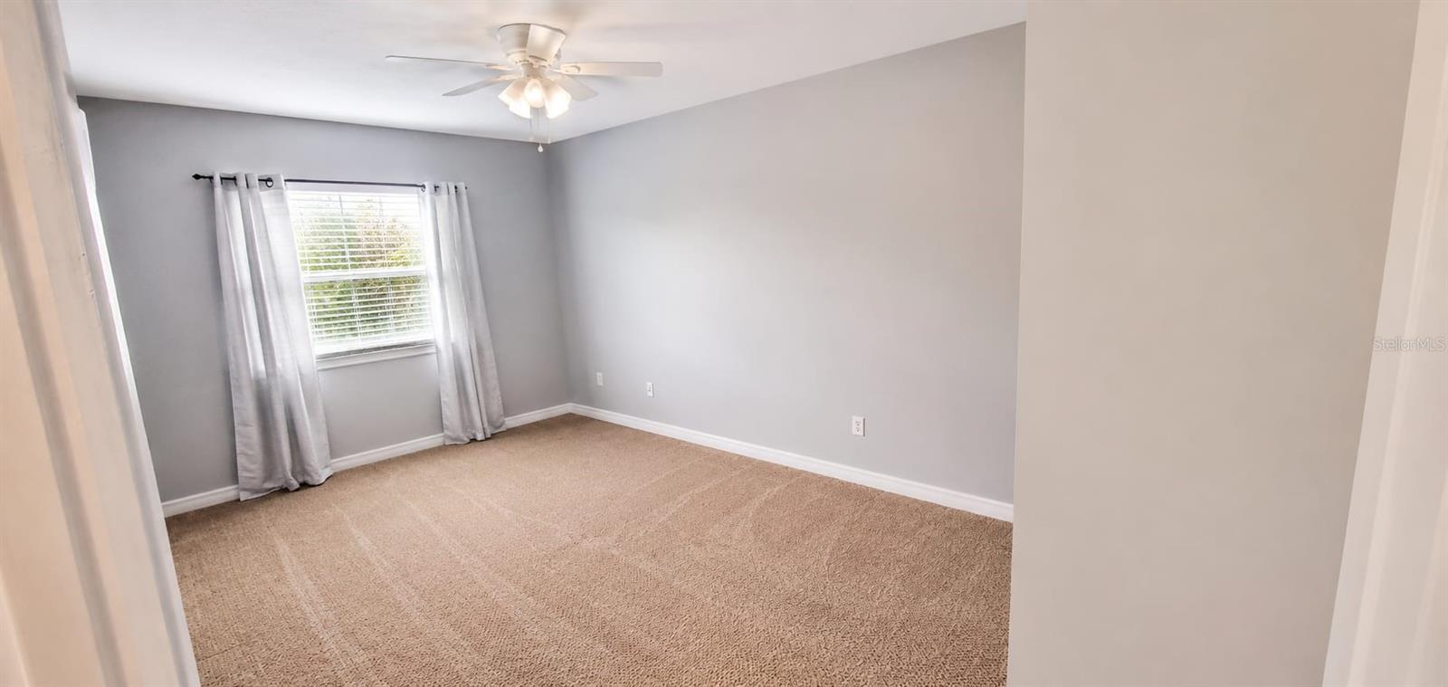 HAWTHORNE VILLAGE - Residential Lease
